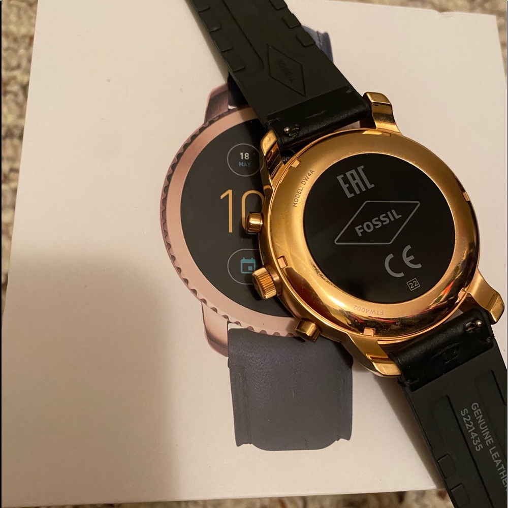 Rose Gold♥️ Fossil Smart Watch 3rd Gen - Picture 10 of 12